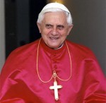Para este día festivo: «La cruz en el pecho», diversos conceptos y significados.