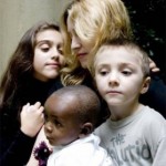 El gaudium pública: NO ACEPTAN A MI HIJO ADOPTADO.