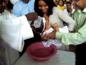 Preparación para el bautismo de adultos parte 2: Por el bautismo vivo el reino de Dios.