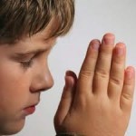 Unimos nuestras oraciones por nuestro hermano Sr. Rogelio Sánchez Ávila quien va hacer intervenido quirúrgicamente hoy para que nuestro Padre le ayude y todo salga bien. Así como por todos los que nos piden una oración…Así como por las necesidades materiales y espirituales de Esmeralda Treminio…