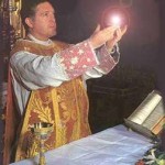 Dad Gracias siempre al Rey de la Gloria. Hora Santa