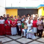 El equipo de evangeliza fuerte felicita a su colaboradora Paquita Ayala en su cumpleaños.