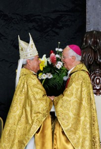 La arquidiócesis de León celebra junto con  su pastor arzobispo Alfonso Cortés Contreras la continuidad de la evangelización en la Iglesia.