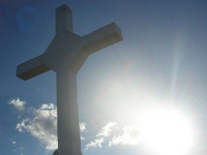 La adoración de la cruz finaliza el viernes santo. Audio mp3