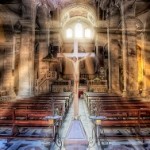 Evangelizar y formar a los fieles, vital para la Iglesia.