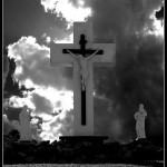 Que la Luz divina, entre a nuestro hogar…