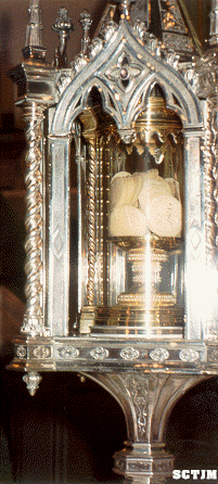 Milagros Eucarísticos Siena, 1730 “Él Vivirá por Siempre”