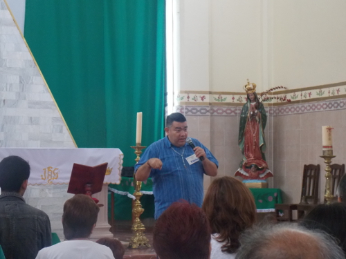 Damos gloria a Dios por retiro kerigmático en Casa blanca.