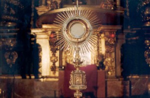 La anchura del amor de Dios para un enamorado de la eucaristía. Pedro Peredo.