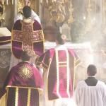 Acto de Reparación XII. Reparad por los sacerdotes que no obedecen al Papa, a sus superiores y obispos.