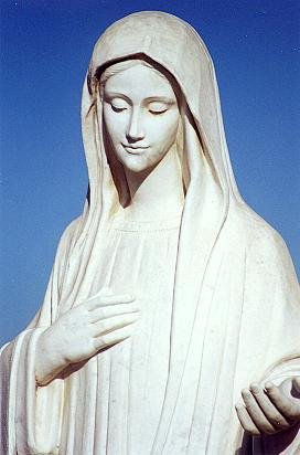 Consagración al Inmaculado Corazón de María de los 33. Día 6. Consagraos a mi protección Maternal.