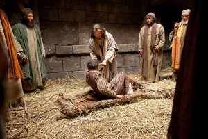 Evangelio San Mateo 9,1-8. Jueves 2 de Julio de 2015. DE NUESTRO SEÑOR JESUCRISTO, SUMO Y ETERNO SACERDOTE.