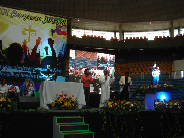 Una tradición importante en León XII congreso juvenil 2015.
