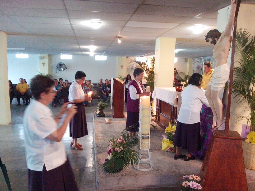 Hombres que caminan en tinieblas al perder el temor a Dios.