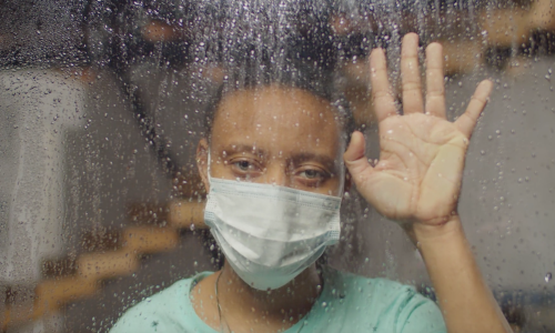 Ante la muerte por civid el católico profundiza su fe.