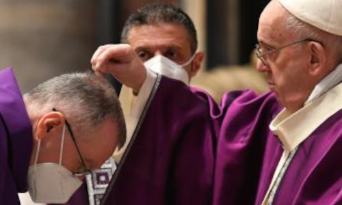 La imposición de la ceniza un signo que grita: ¡Cambio!