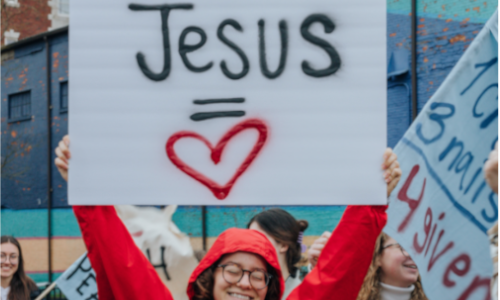 El Padre invita a disfrutar de la divinidad y palabra de su hijo.