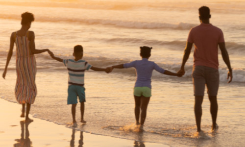 Una familia creyente e incluyente.